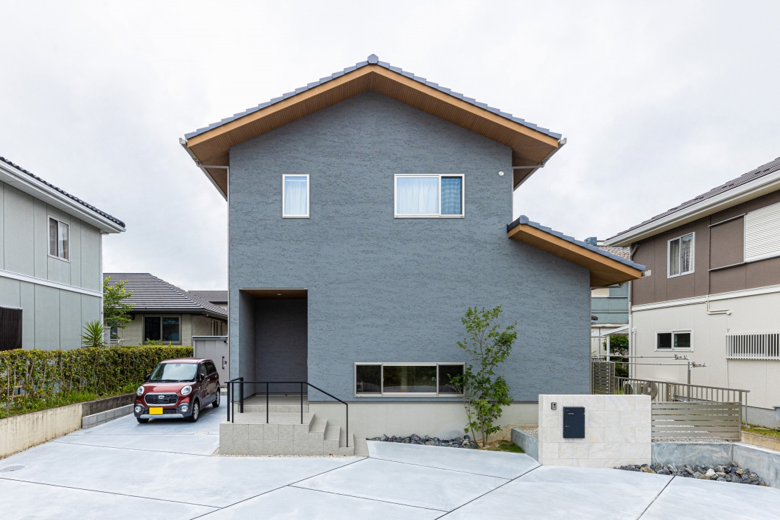 【注文住宅】桧感じるシンプルモダンな住まい